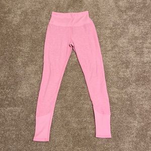 Alo Yoga Alosoft lounge legging in pink
